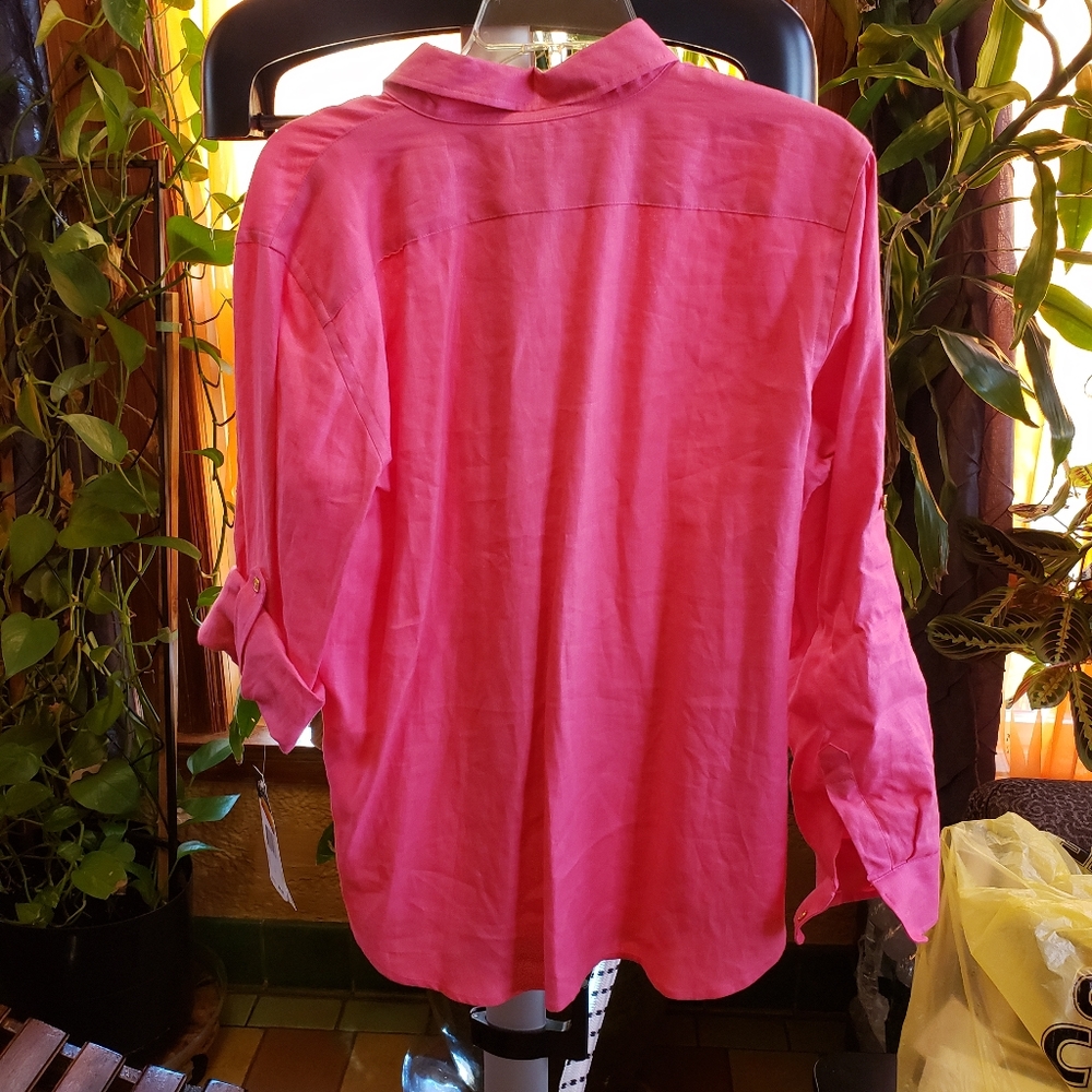 Ladies button down Shirt - Picture 2 of 2
